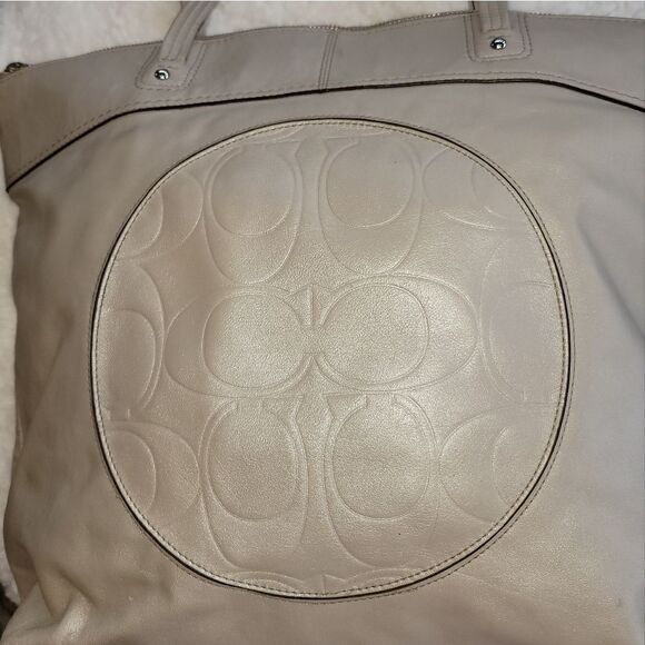 Coach Tote   - Picture 1 of 5